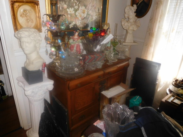 Labor Day Monday Estates- Dont Miss this auction- Unbelievable  - DSCN0418.JPG