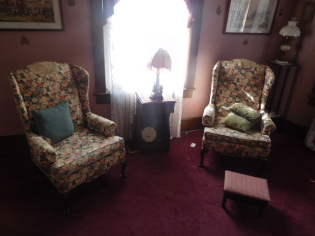 Living Estate Auction Jonesborough Tn. Real Estate and Antiques - DSCN1411.JPG