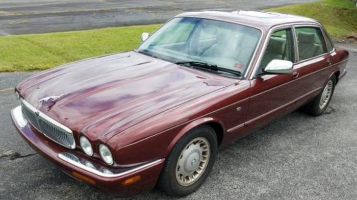 Erwin Memorial Funeral Home  Erwin Tennessee.....Antiques- Office -Pews and more - IMG_0767.JPG