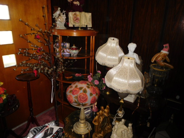 Jackie Vaughn Estate Auction- Real Estate, Antiques, Household - DSCN5648.JPG