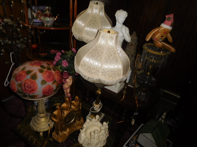 Jackie Vaughn Estate Auction- Real Estate, Antiques, Household - DSCN5795.JPG