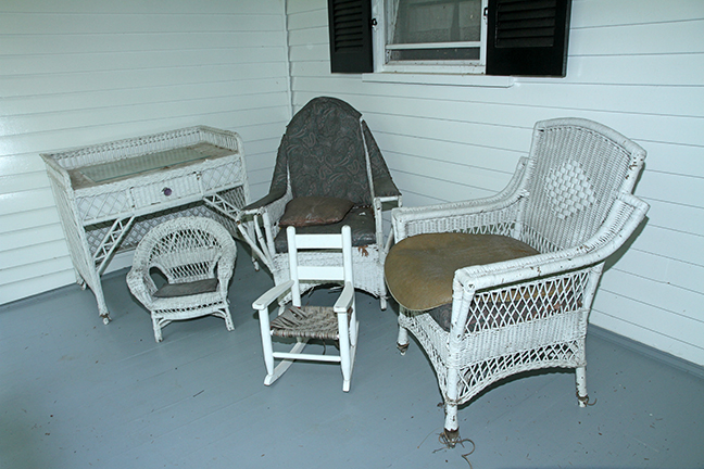Historic Robins Roost American Queen Anne House, Antiques, Contents The Etta Mae Love Estate - 166_1.jpg