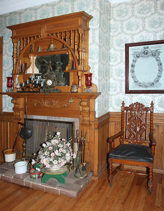 Historic Robins Roost American Queen Anne House, Antiques, Contents The Etta Mae Love Estate - JP_5306.jpg