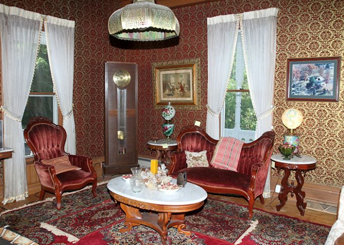 Historic Robins Roost American Queen Anne House, Antiques, Contents The Etta Mae Love Estate - JP_5407.jpg