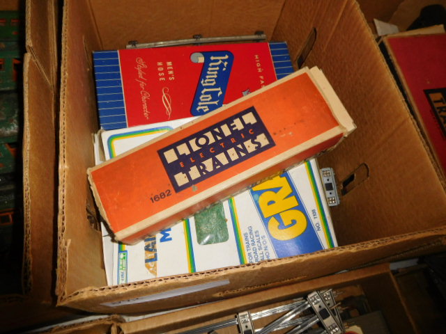 Antiques and Estates Auction New Years Day- Dr. Ralph Van Brocklin Crocks and  Advertising, Don and Shirley Kay  Collection, Charlie Green Bottle Collection and much more - DSCN8202.JPG