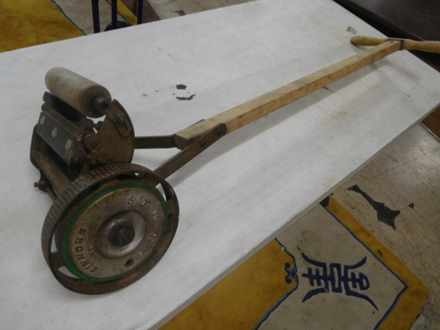 Advertising, Large Keen Kutter, Vintage toy, Jars Etc two Estate Collections - DSCN9489.JPG