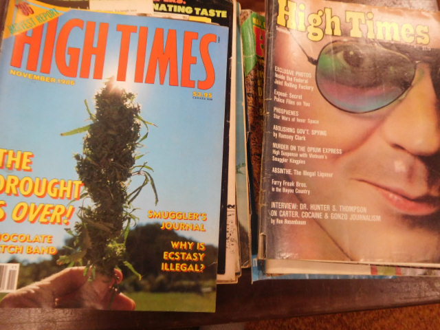 Advertising, Large Keen Kutter, Vintage toy, Jars Etc two Estate Collections - DSCN9558.JPG