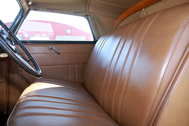 David Berry Estate Auction New Years Day-1935 LaSalle, 1936 Ford, Mascots, Antique Pharmacy items and more - 6107.jpg