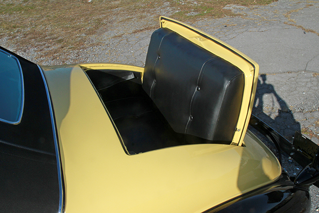 David Berry Estate Auction New Years Day-1935 LaSalle, 1936 Ford, Mascots, Antique Pharmacy items and more - 6112.jpg