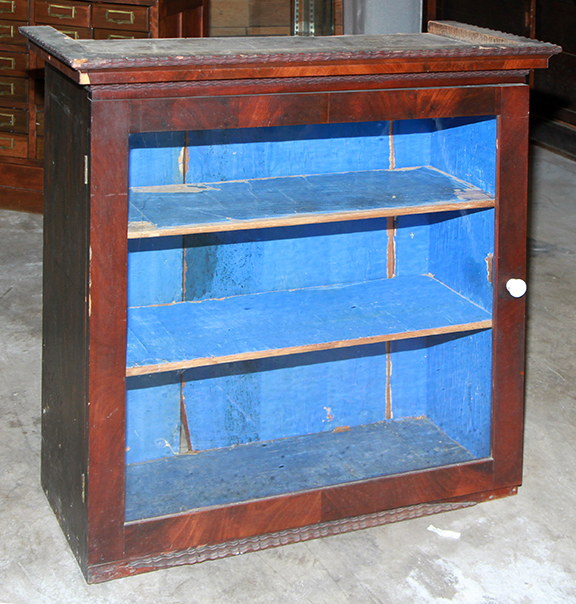 David Berry Estate Auction New Years Day-1935 LaSalle, 1936 Ford, Mascots, Antique Pharmacy items and more - 98_1.jpg