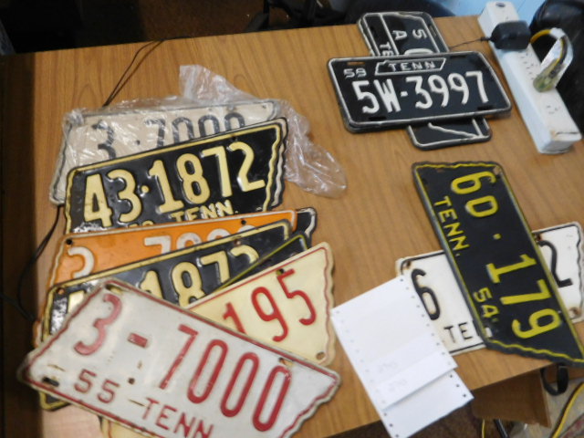 David Berry Estate Auction New Years Day-1935 LaSalle, 1936 Ford, Mascots, Antique Pharmacy items and more - DSCN9816.JPG