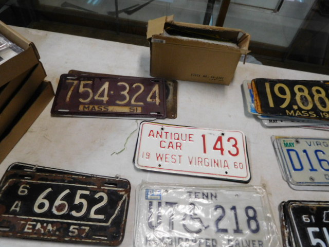 David Berry Estate Auction New Years Day-1935 LaSalle, 1936 Ford, Mascots, Antique Pharmacy items and more - DSCN9822.JPG