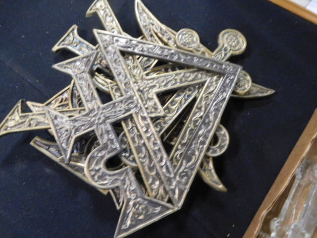 David Berry Estate Auction New Years Day-1935 LaSalle, 1936 Ford, Mascots, Antique Pharmacy items and more - DSCN9901.JPG