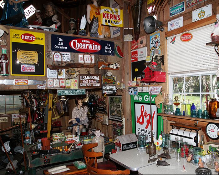 Country Store, Advertising, Toys, 1973 Suzuki Rv125,gas item, and much more The W.F, lifetime collection Absolute Auction - 23_3481.jpg