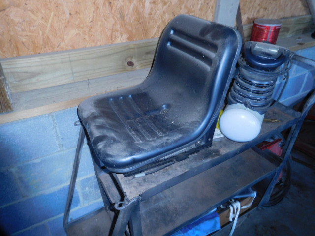 Living Estate  Auction Farm Machinery, tools, trailer, plus much more - DSCN0005.JPG