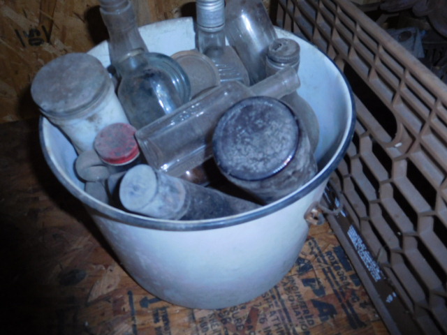 Living Estate  Auction Farm Machinery, tools, trailer, plus much more - DSCN0013.JPG