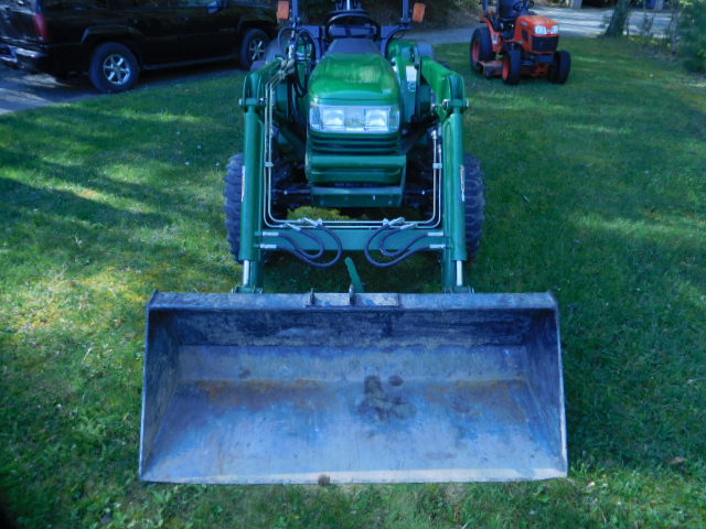 Living Estate  Auction Farm Machinery, tools, trailer, plus much more - DSCN9962.JPG