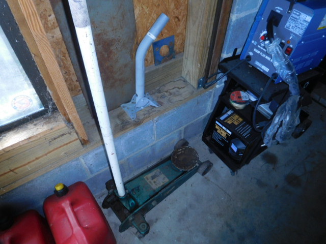 Living Estate  Auction Farm Machinery, tools, trailer, plus much more - DSCN9989.JPG