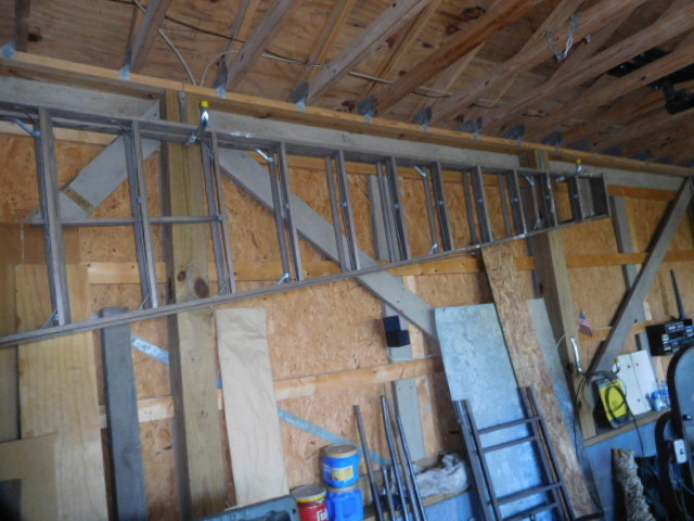 Living Estate  Auction Farm Machinery, tools, trailer, plus much more - DSCN9991.JPG