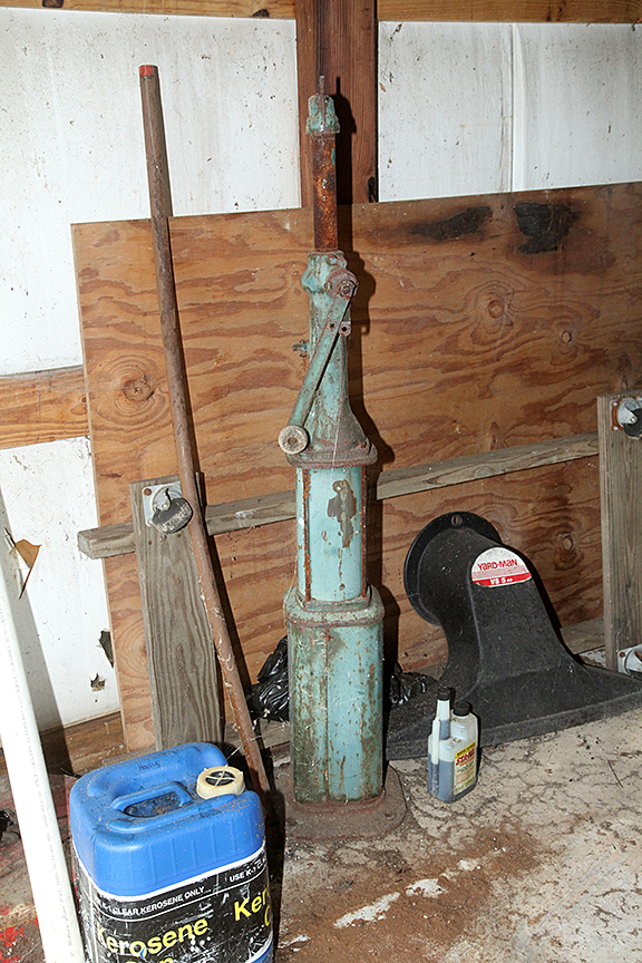 Laurel J. Harris Living Estate and the Estate of David Harris Kingsport, Tennessee - 6443.jpg