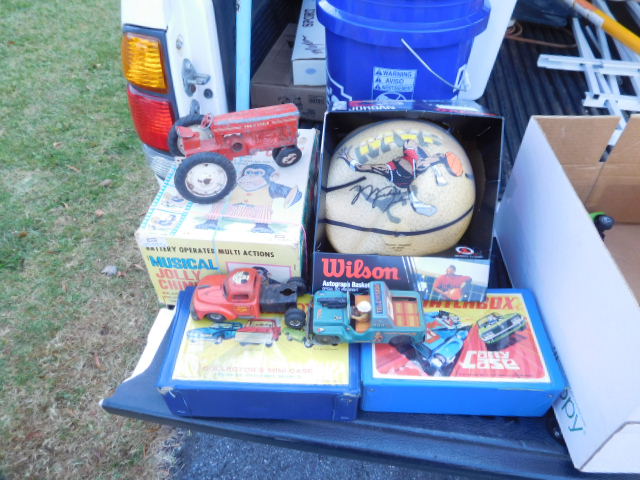 Judith Gregory Estate Auction - DSCN9690.JPG