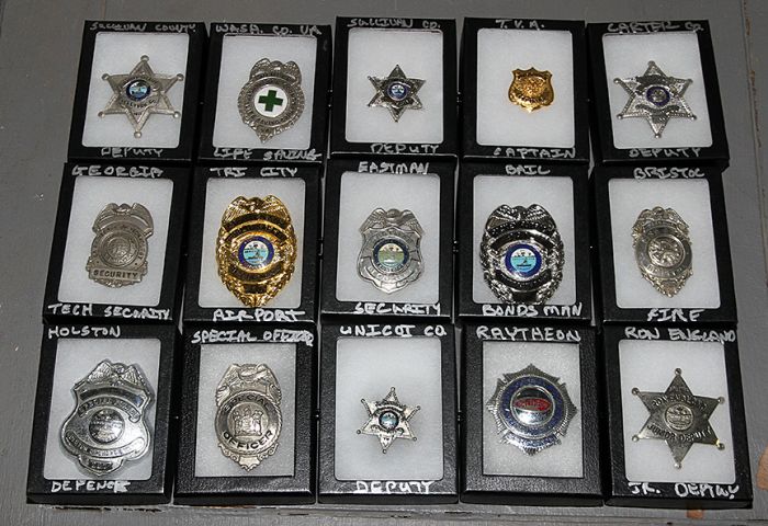 Ken Depew Country Store Collection, Auto Tags and Toppers,Toys, Advertising and More Auction - 9358.jpg