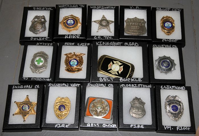 Ken Depew Country Store Collection, Auto Tags and Toppers,Toys, Advertising and More Auction - 9359.jpg