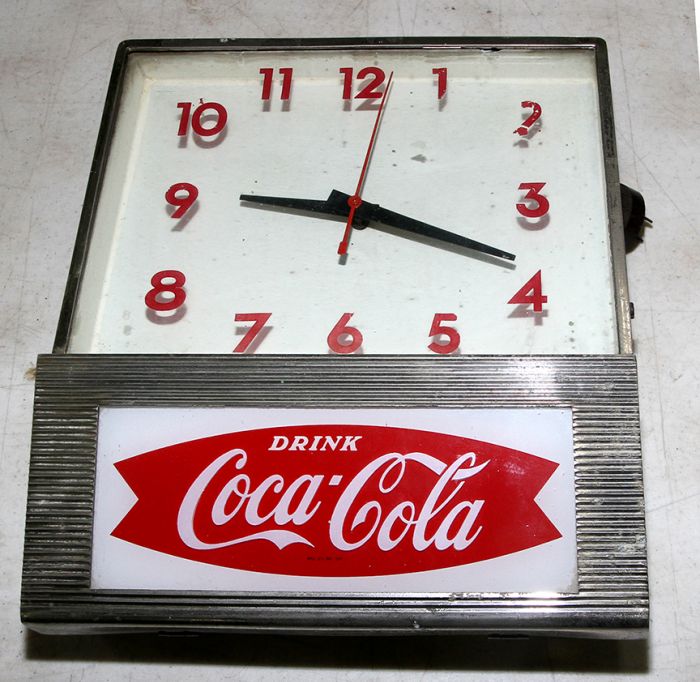 Ken Depew Country Store Collection, Auto Tags and Toppers,Toys, Advertising and More Auction - 9461.jpg