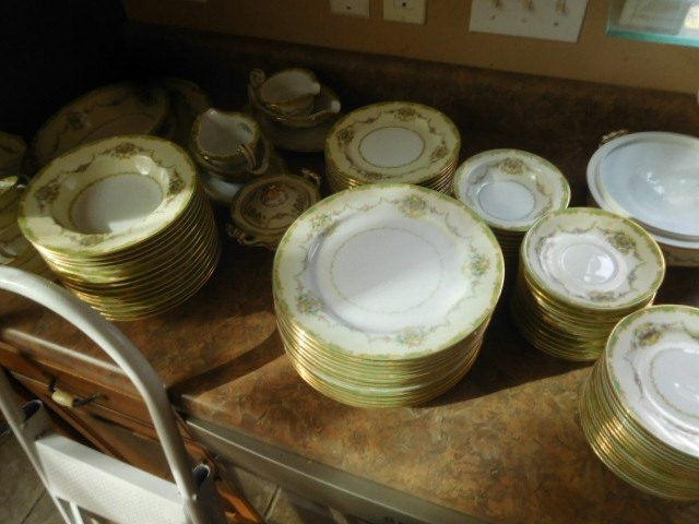 Teegarden Absolute Estate Auction Bristol - DSCN0038.JPG